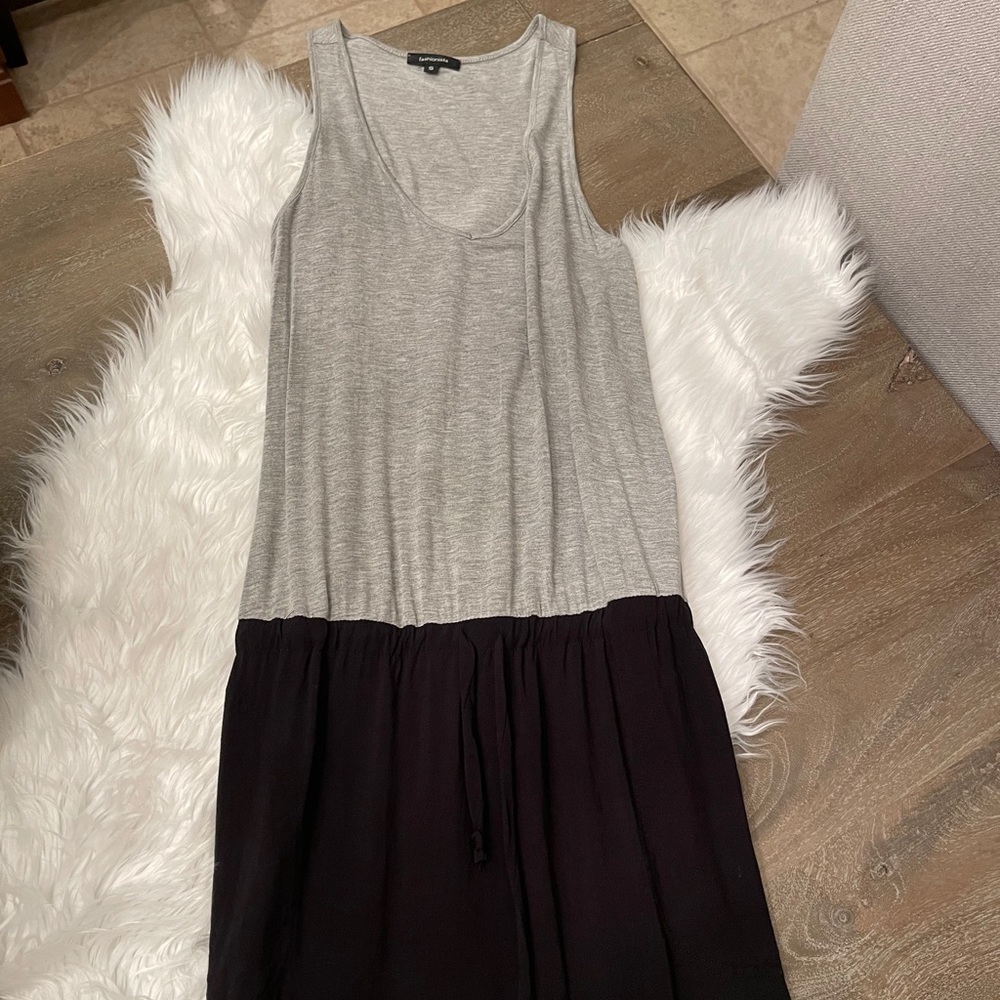Evereve Fashionista Gray and Black Dress Size S